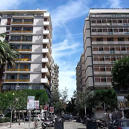Residenza Piazza Moro 3* בארי