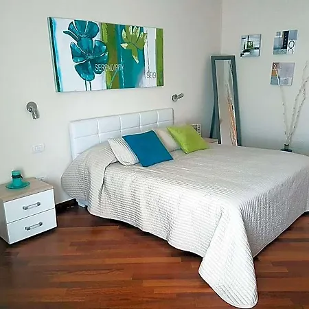 מלון Residenza Piazza Moro בארי